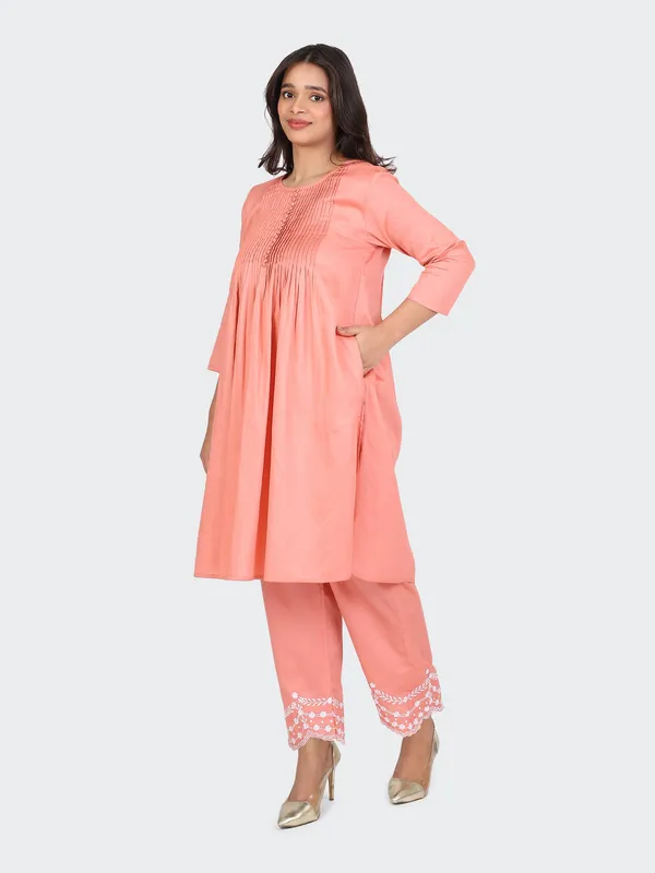 Peach_Cotton_Palazzo_Embroidery_Kurta_Set_For_Women