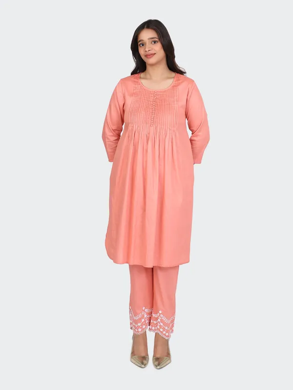 Peach_Cotton_Palazzo_Embroidery_Kurta_Set_For_Women