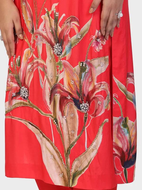Red_Cotton_Hand_Embroidered_Front_Sleeves_Kurta_Set_With_Dupatta_For_Women