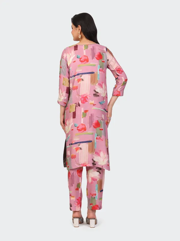 Pink_Cotton_Hand_Embroidered_Front_Sleeves_Kurta_Set_With_Dupatta_For_Women