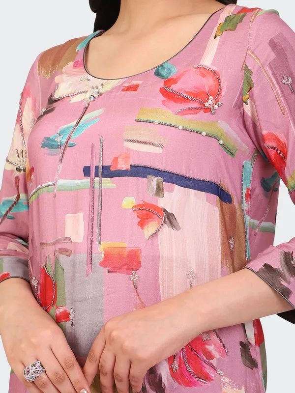 Pink_Cotton_Hand_Embroidered_Front_Sleeves_Kurta_Set_With_Dupatta_For_Women