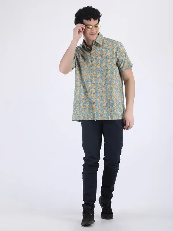 Green_Cotton_Yellow_Floral_Print_Summer_Shirt_For_Men