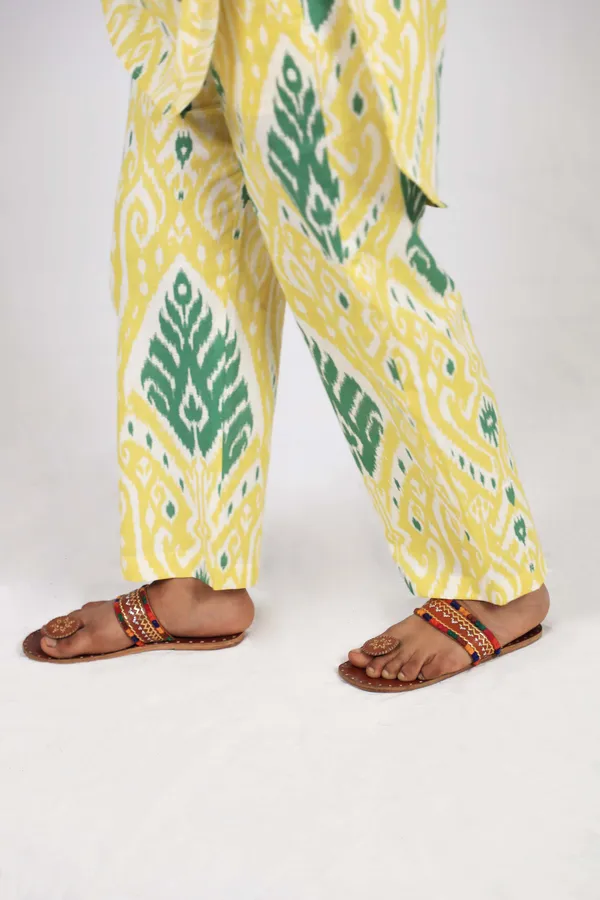 Yellow_Soft_Cotton_Ikat_Print_Co_Ord_Set_For_Women