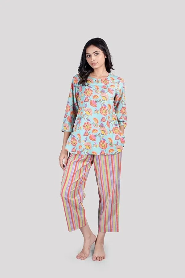 Green_Soft_Cotton_Floral_Print_Night_Suit_Set_For_Women