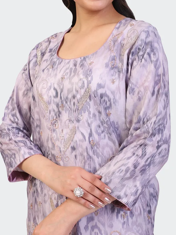 Purple_Cotton_Mauve_Hand_Embroidered_Sleeves_Kurta_Set_With_Dupatta_For_Women