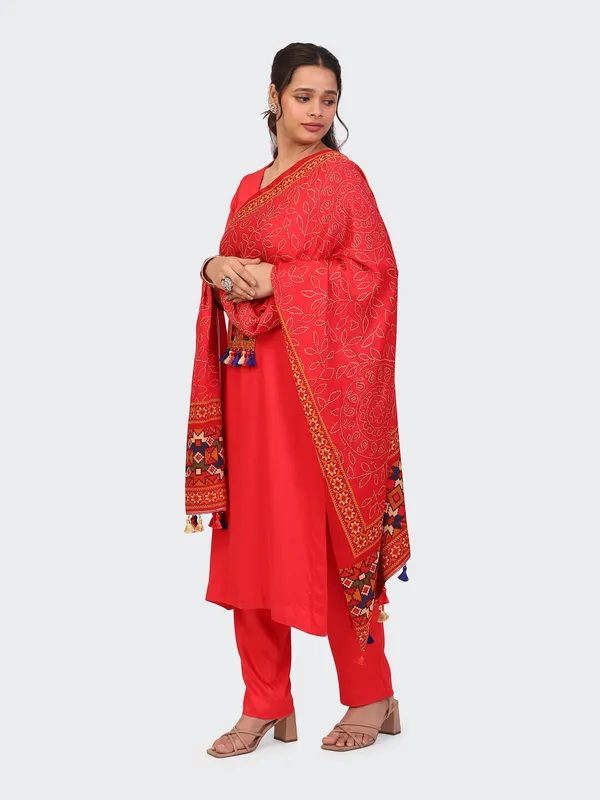 Red_Cotton_Hand_Embroidered_Front_Sleeves_Kurta_Set_With_Dupatta_For_Women