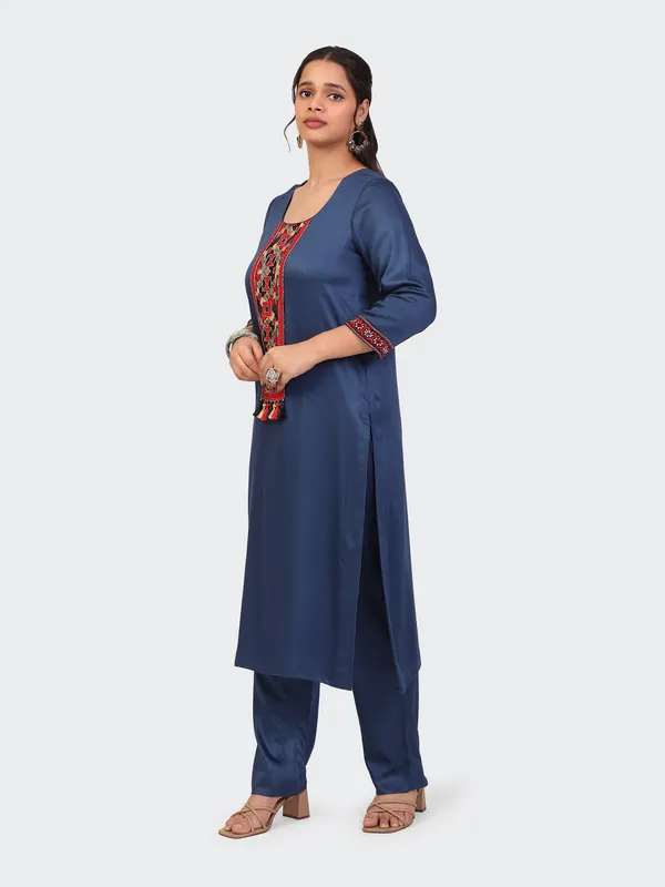 Blue_Cotton_Hand_Embroidered_Front_Sleeves_Kurta_Set_With_Dupatta_For_Women