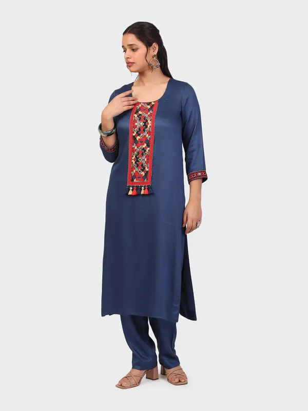 Blue_Cotton_Hand_Embroidered_Front_Sleeves_Kurta_Set_With_Dupatta_For_Women