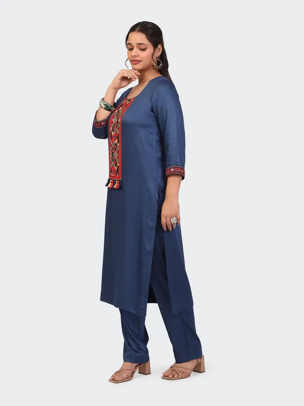 Blue_Cotton_Hand_Embroidered_Front_Sleeves_Kurta_Set_With_Dupatta_For_Women