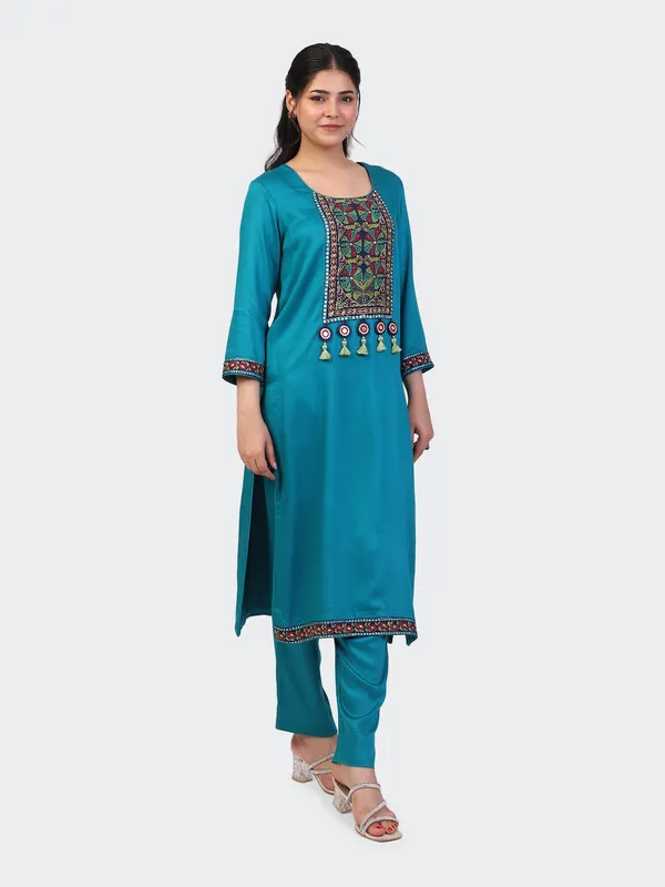 Teal_Cotton_Turquoise_Hand_Embroidered_Front_Sleeves_Kurta_Set_With_Tassel_Dupatta_For_Women
