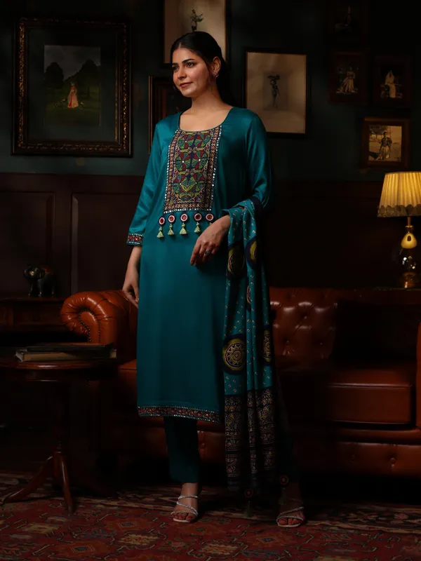 Teal_Cotton_Turquoise_Hand_Embroidered_Front_Sleeves_Kurta_Set_With_Tassel_Dupatta_For_Women