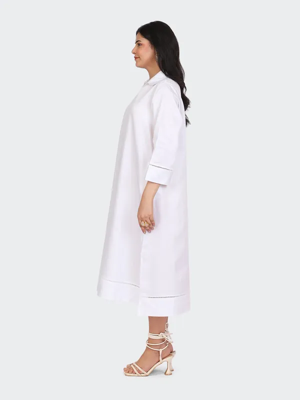 White_Cotton_Lace_Sleeves_Bottom_Collared_Dress_For_Women