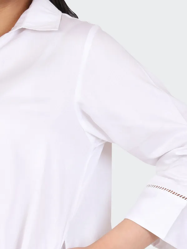 White_Cotton_Lace_Sleeves_Bottom_Collared_Dress_For_Women