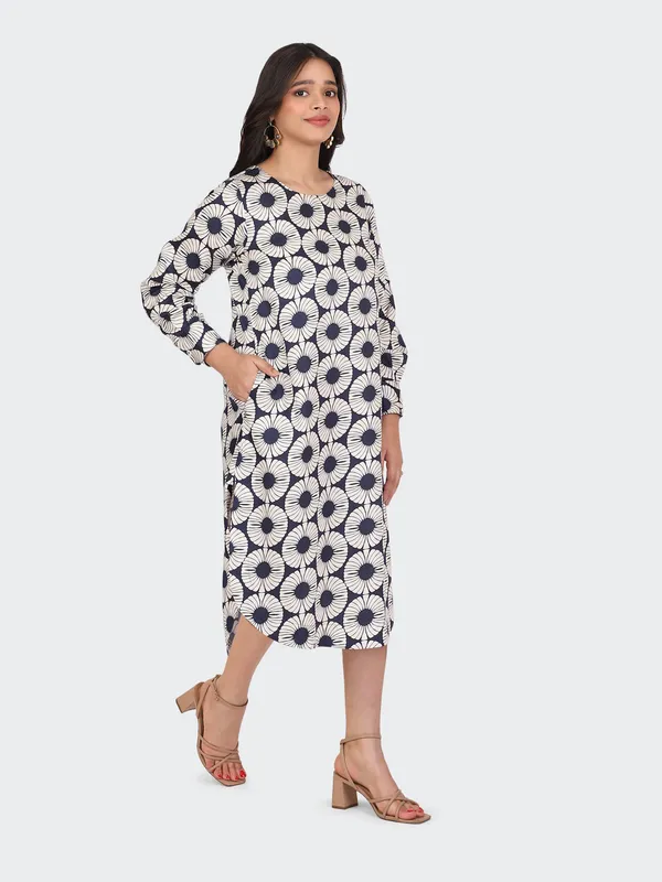 Black_And_White_Cotton_Navy_Spring_Calf_Length_Dress_For_Women