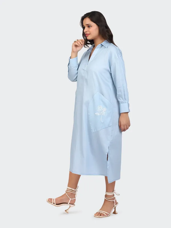Blue_Cotton_Sky_Embroidered_Pockets_Oversized_Calf_Length_Dress_For_Women