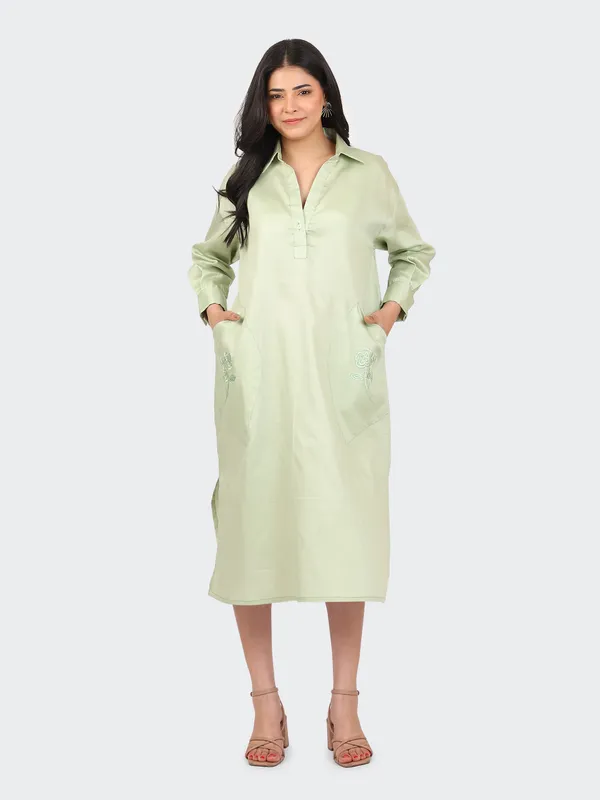 Green_Cotton_Mint_Embroidered_Pockets_Oversized_Calf_Length_Dress_For_Women