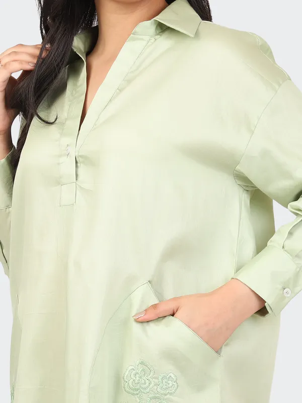 Green_Cotton_Mint_Embroidered_Pockets_Oversized_Calf_Length_Dress_For_Women