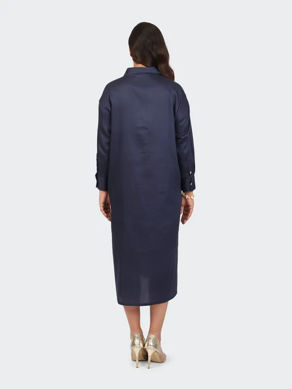 Navy_Blue_Cotton_Embroidered_Pockets_Oversized_Calf_Length_Dress_For_Women