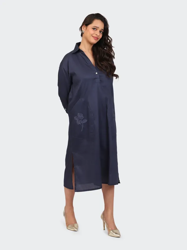 Navy_Blue_Cotton_Embroidered_Pockets_Oversized_Calf_Length_Dress_For_Women