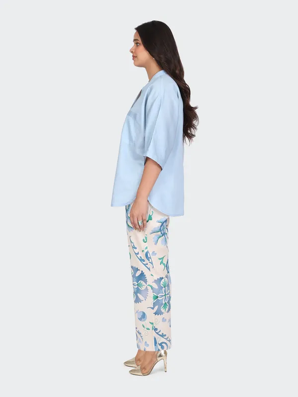 Sky_Blue_Cotton_Kimono_Sleeves_Decorative_Lace_Back_Co_Ord_Set_For_Women