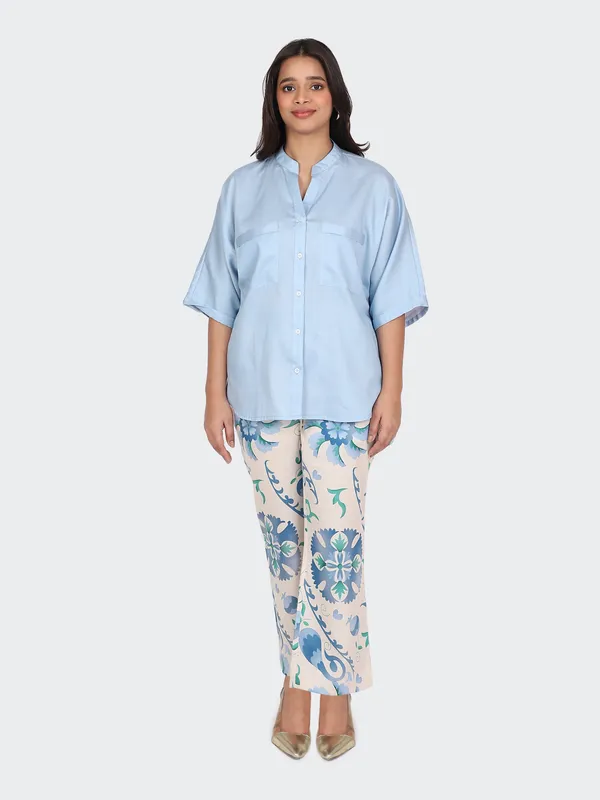 Sky_Blue_Cotton_Kimono_Sleeves_Decorative_Lace_Back_Co_Ord_Set_For_Women