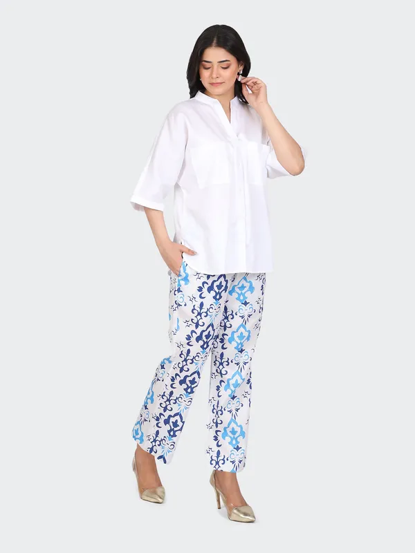 White_Cotton_Kimono_Sleeves_Decorative_Lace_Back_Co_Ord_Set_For_Women