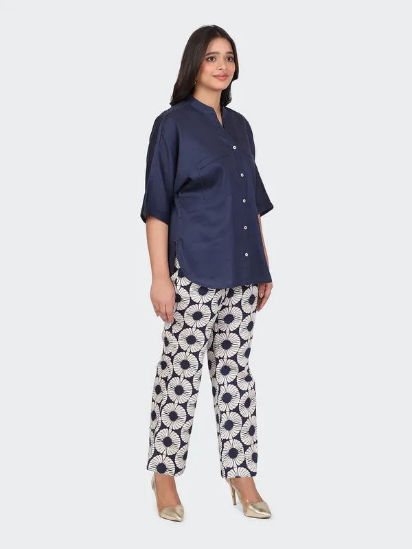Blue_Cotton_Navy_Kimono_Sleeves_Decorative_Lace_Back_Co_Ord_Set_For_Women