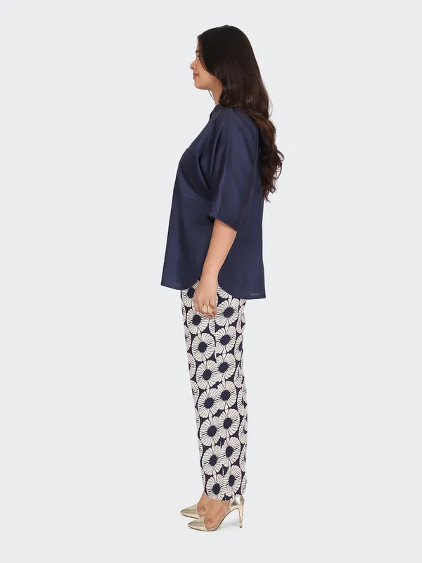 Blue_Cotton_Navy_Kimono_Sleeves_Decorative_Lace_Back_Co_Ord_Set_For_Women