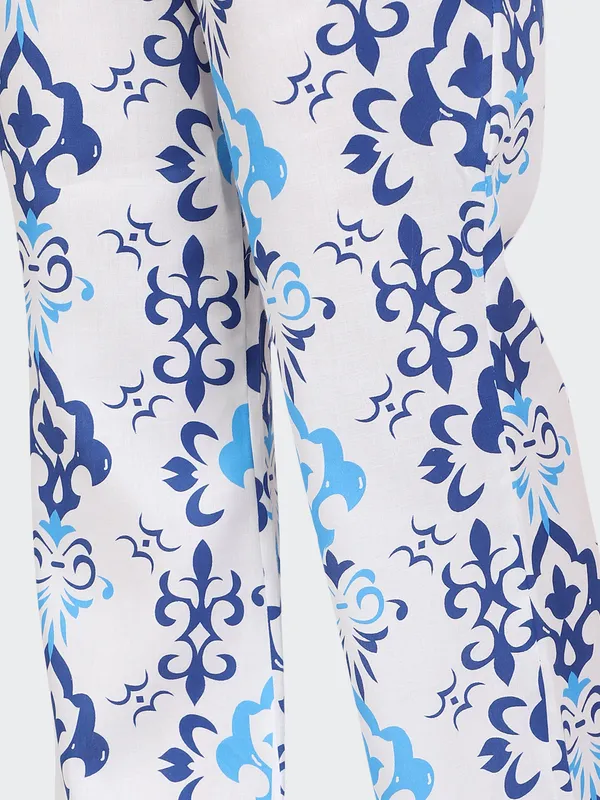 Blue_Cotton_Royal_Kimono_Sleeves_Decorative_Lace_Back_Co_Ord_Set_For_Women