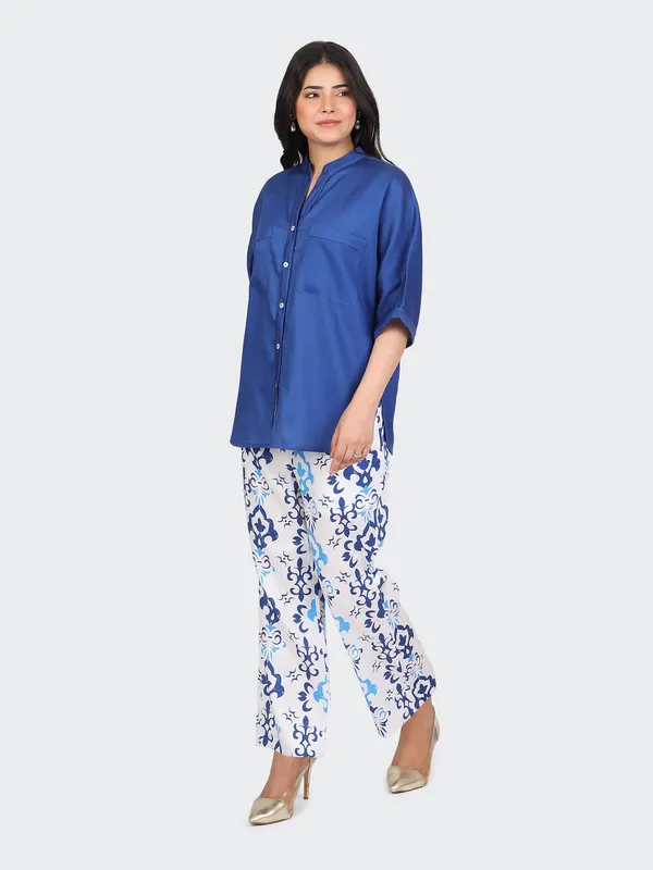 Blue_Cotton_Royal_Kimono_Sleeves_Decorative_Lace_Back_Co_Ord_Set_For_Women