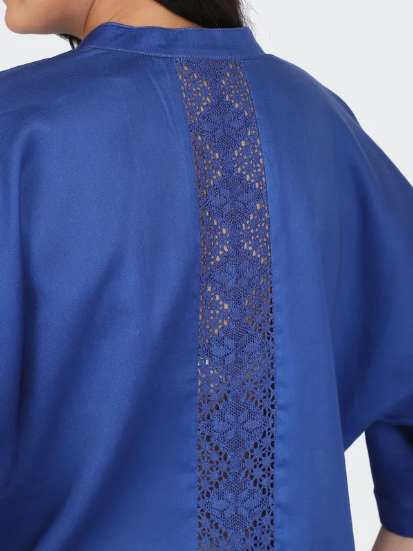Blue_Cotton_Royal_Kimono_Sleeves_Decorative_Lace_Back_Co_Ord_Set_For_Women