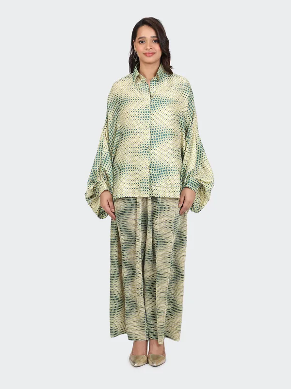 Green_Cotton_Lime_Kimono_Sleeves_Decorative_Lace_Back_Co_Ord_Set_For_Women