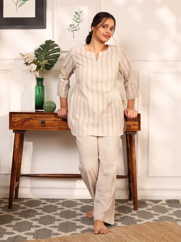 Beige_Fine_Cotton_Comfortable_Co_Ord_Set_For_Women