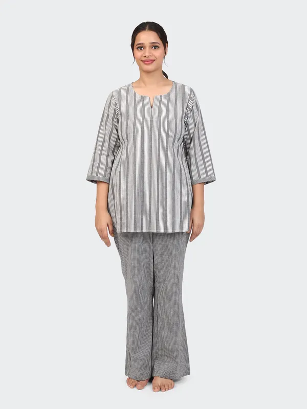 Grey_Fine_Cotton_Comfortable_Co_Ord_Set_For_Women