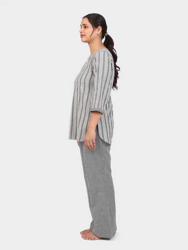 Grey_Fine_Cotton_Comfortable_Co_Ord_Set_For_Women
