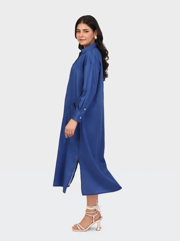 Royal_Blue_Cotton_Embroidered_Pockets_Oversized_Calf_Length_Dress_For_Women