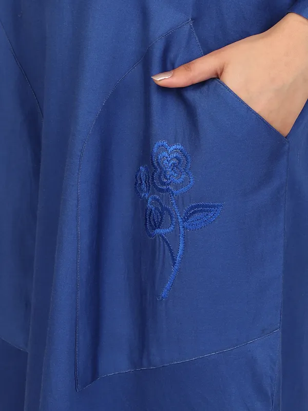 Royal_Blue_Cotton_Embroidered_Pockets_Oversized_Calf_Length_Dress_For_Women