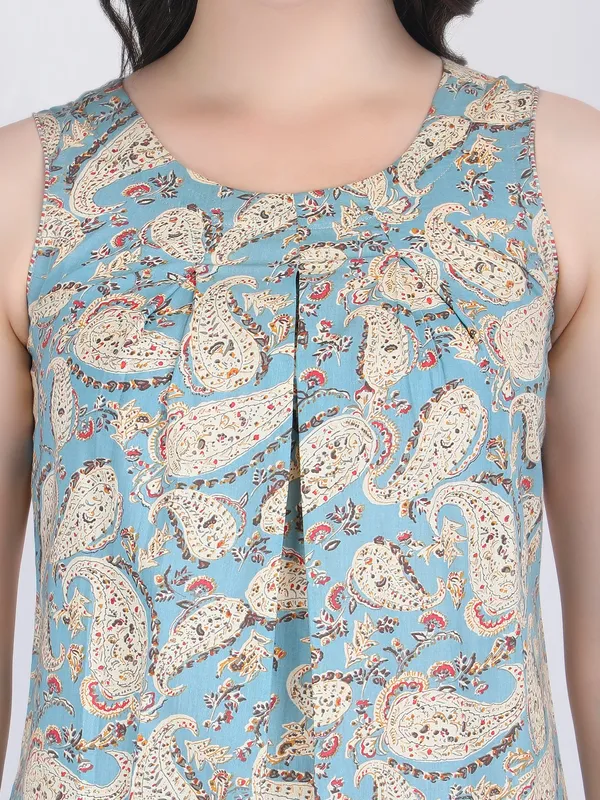 Blue_Cotton_Paisley_Print_Box_Pleats_Kurta_With_Pencil_Pants_For_Women