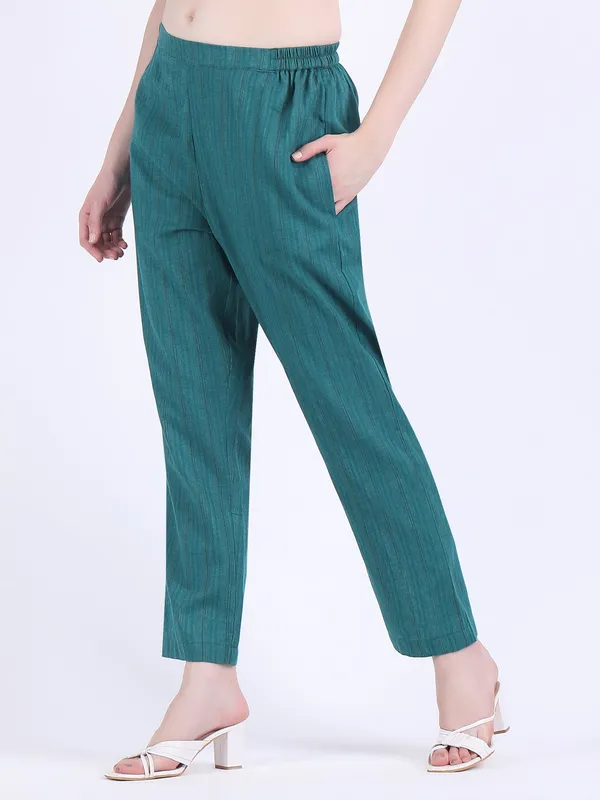 Green_Cotton_Flex_Alpine_Self_Striped_Co_Ord_Set_For_Women