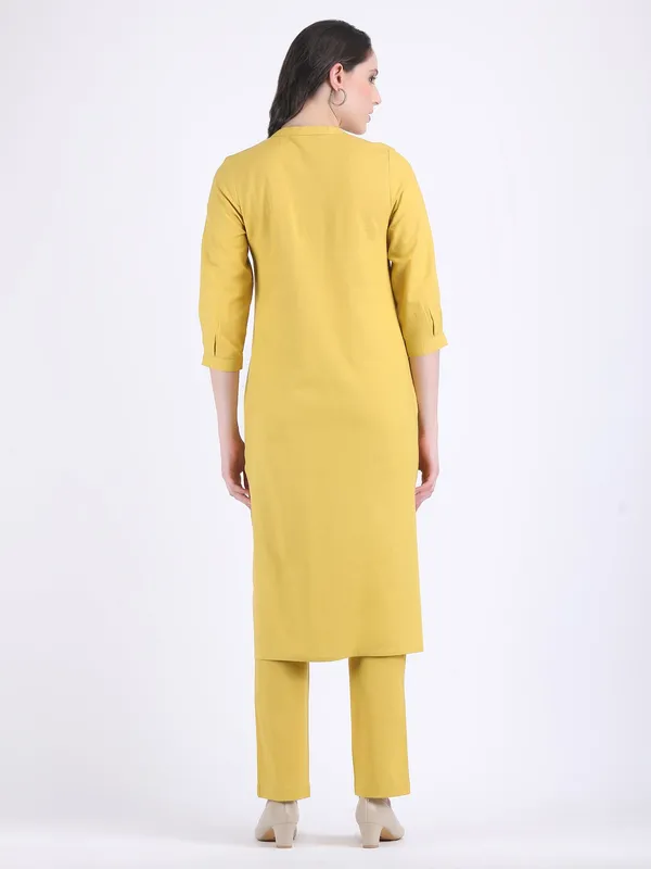 Yellow_Cotton_Flex_Lemon_Curry_Comfort_Wear_Kurta_Set_For_Women