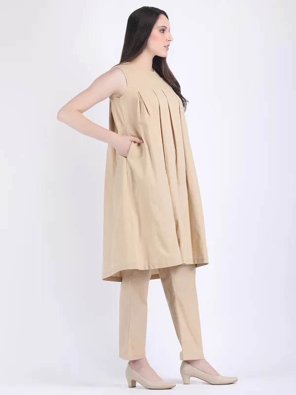 Beige_Cotton_Flex_Light_Fawn_Box_Pleated_Dress_Kurta_Set_With_Straight_Pants_For_Women