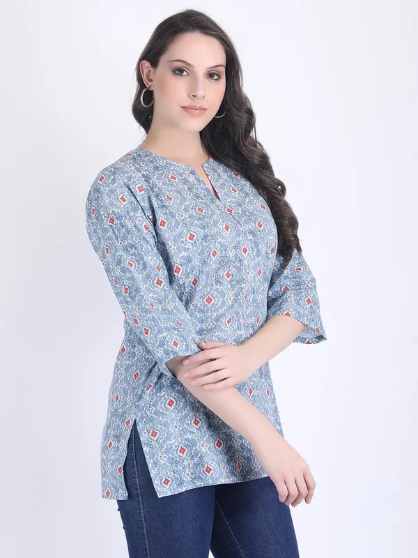 Blue_Cotton_Sky_Print_Kurti_For_Women