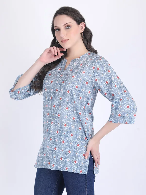 Blue_Cotton_Sky_Print_Kurti_For_Women