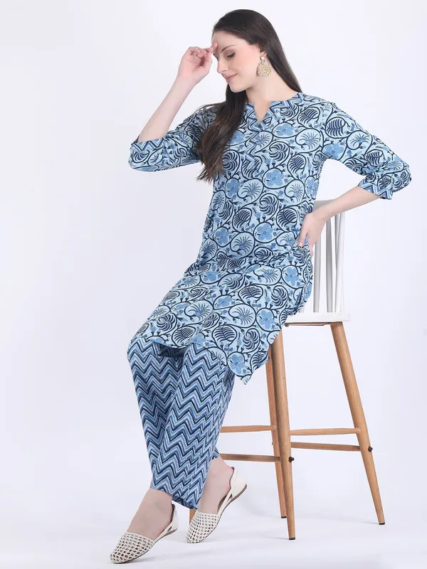 Blue_Cotton_Indigo_Sanganeri_Print_Comfort_Wear_Set_For_Women