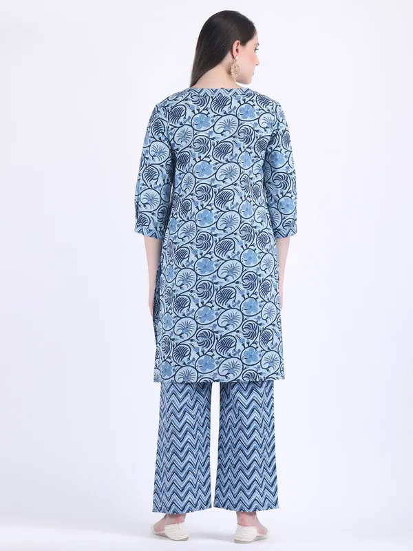 Blue_Cotton_Indigo_Sanganeri_Print_Comfort_Wear_Set_For_Women