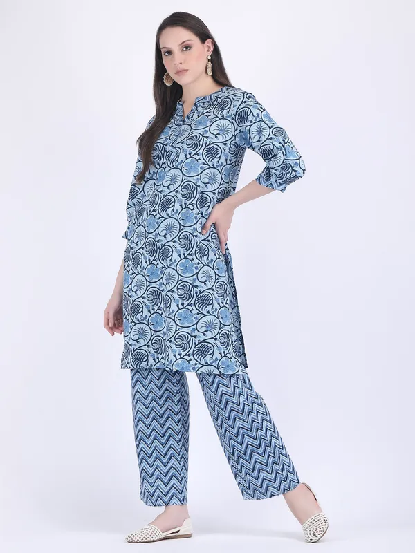 Blue_Cotton_Indigo_Sanganeri_Print_Comfort_Wear_Set_For_Women