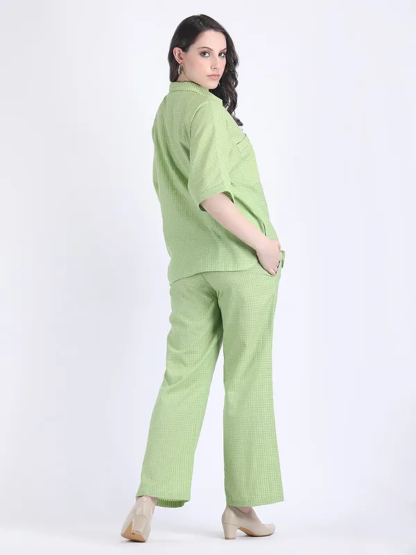 Green_Cotton_Diva_Check_Collared_Chest_Pockets_Co_Ord_Set_For_Women