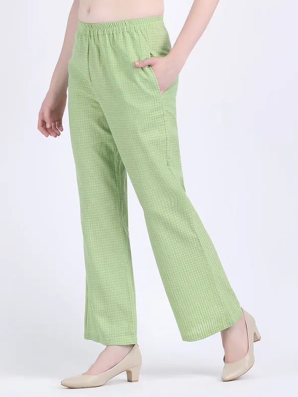 Green_Cotton_Diva_Check_Collared_Chest_Pockets_Co_Ord_Set_For_Women