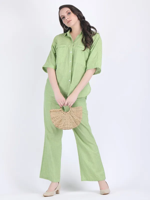 Green_Cotton_Diva_Check_Collared_Chest_Pockets_Co_Ord_Set_For_Women