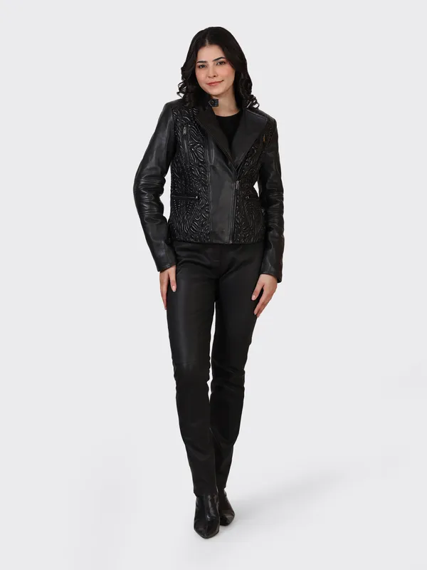 Black_Leather_Jacket_For_Women